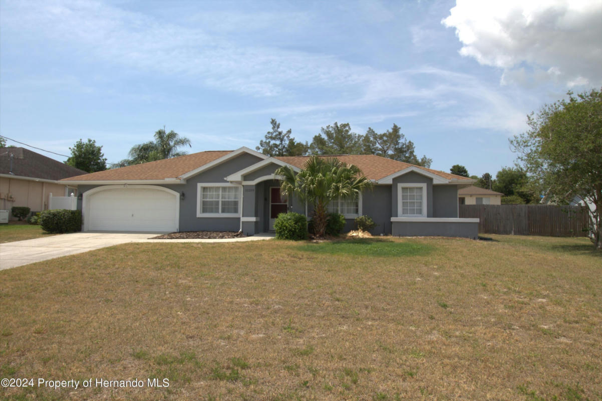 11209 TIMBERCREST RD, SPRING HILL, FL 34608, photo 1 of 28