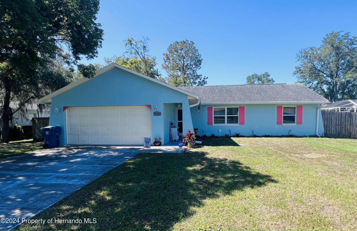13182 DRYSDALE ST, SPRING HILL, FL 34609, photo 1 of 25
